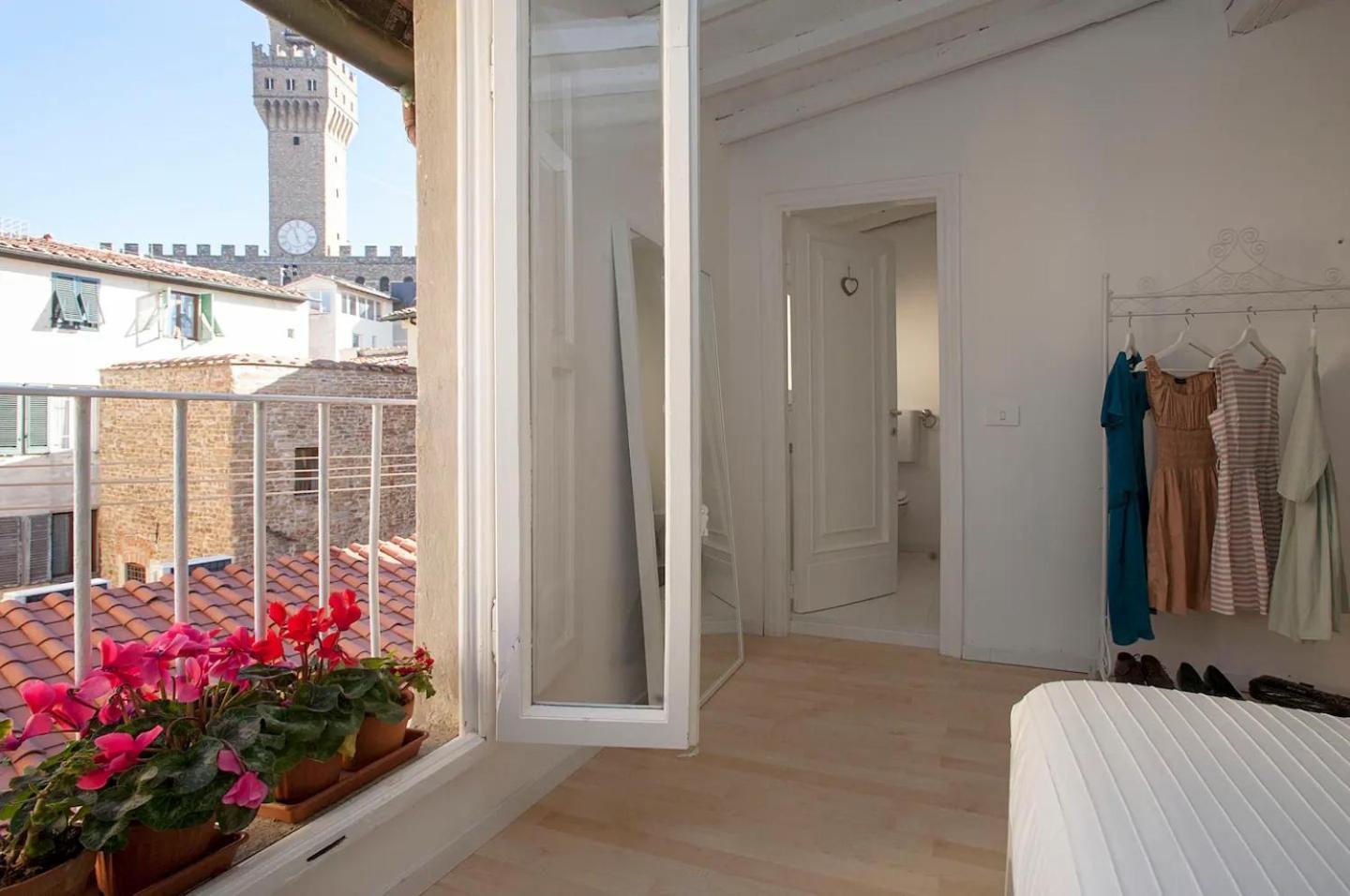 Via Lambertesca, 14 - Charming - Large Design Between Uffizi And Ponte Vecchio - 4rth Floor Without Elevator Apartamento *